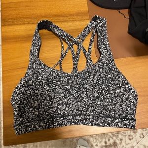 Lululemon Free to Be Serene Sports Bra